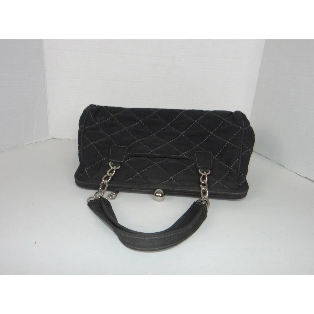Vera Bradley Black Quilted Microfiber Kiss Lock Frame Handbag Floral Lining 3648
